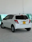Toyota Vitz 1.0 FWD 5dr Hatchback 2012 White - 3