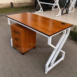 Boss Office Products Dawati la Ofisi la Metali